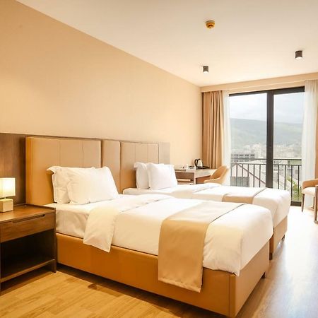 Elisi By Gtm Hotel Tbilisi Bagian luar foto
