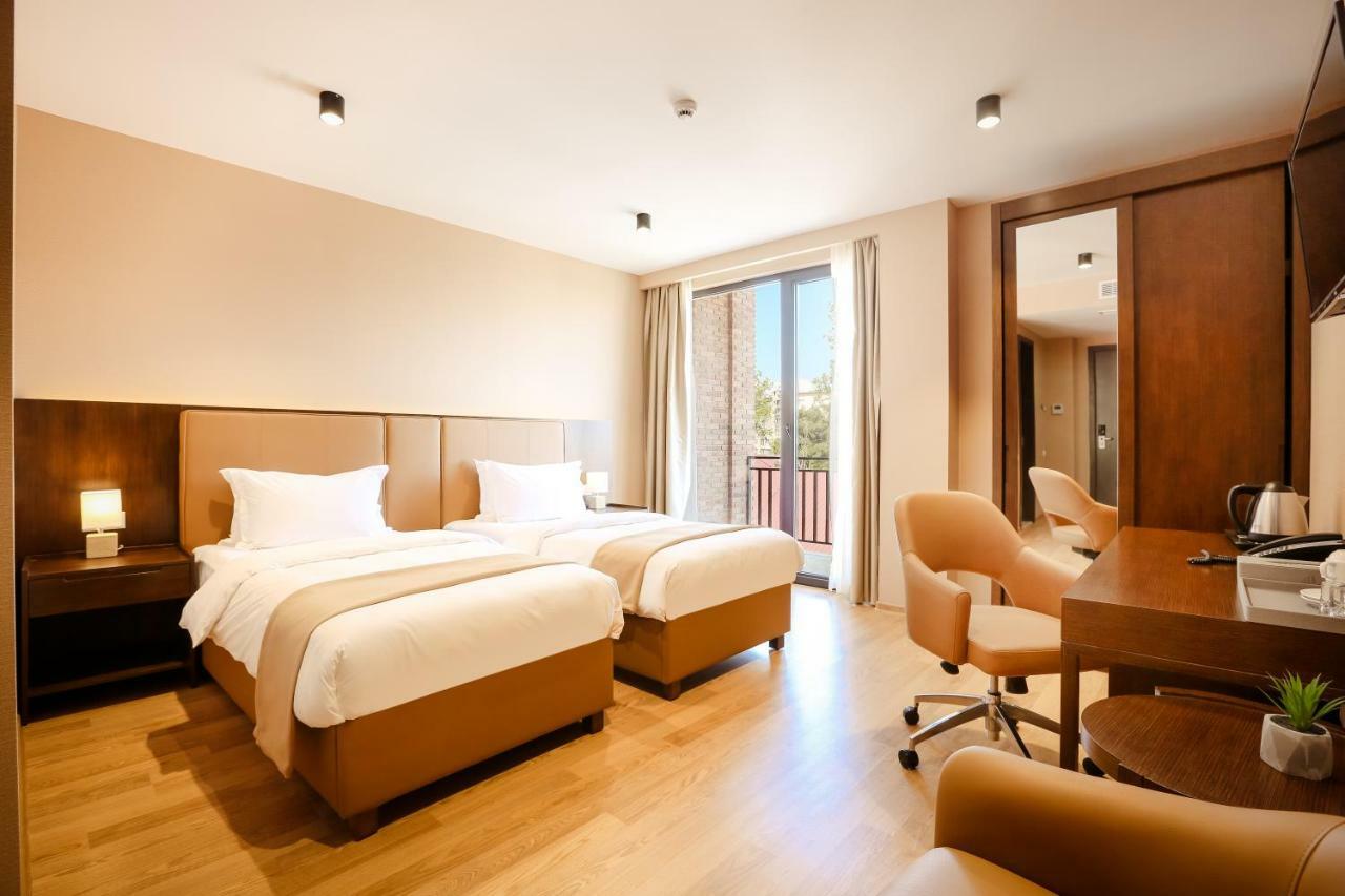 Elisi By Gtm Hotel Tbilisi Bagian luar foto