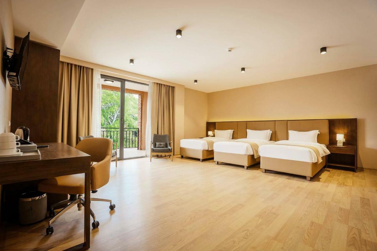 Elisi By Gtm Hotel Tbilisi Bagian luar foto