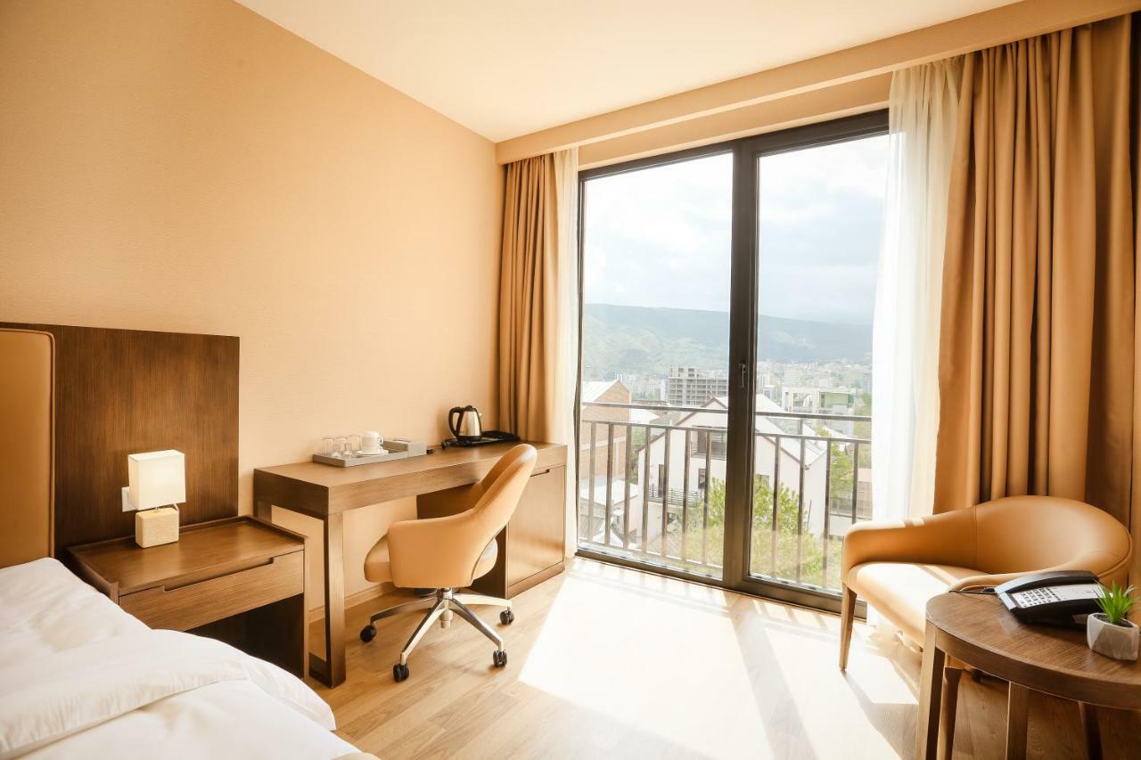Elisi By Gtm Hotel Tbilisi Bagian luar foto